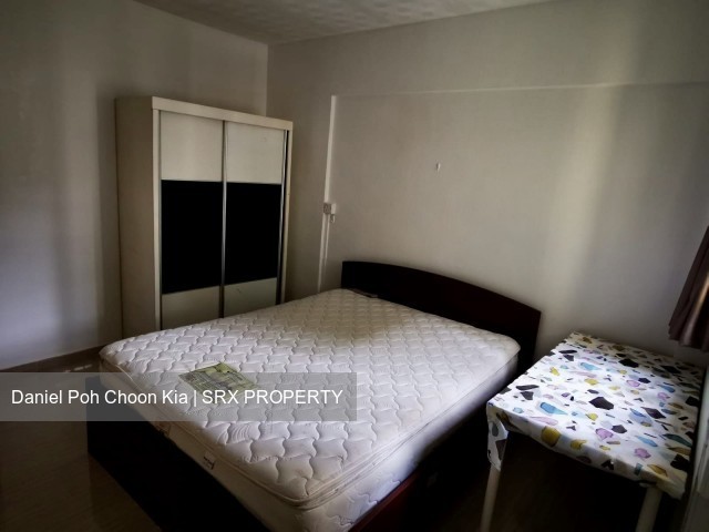 Blk 584 Ang Mo Kio Avenue 3 (Ang Mo Kio), HDB 3 Rooms #221805601